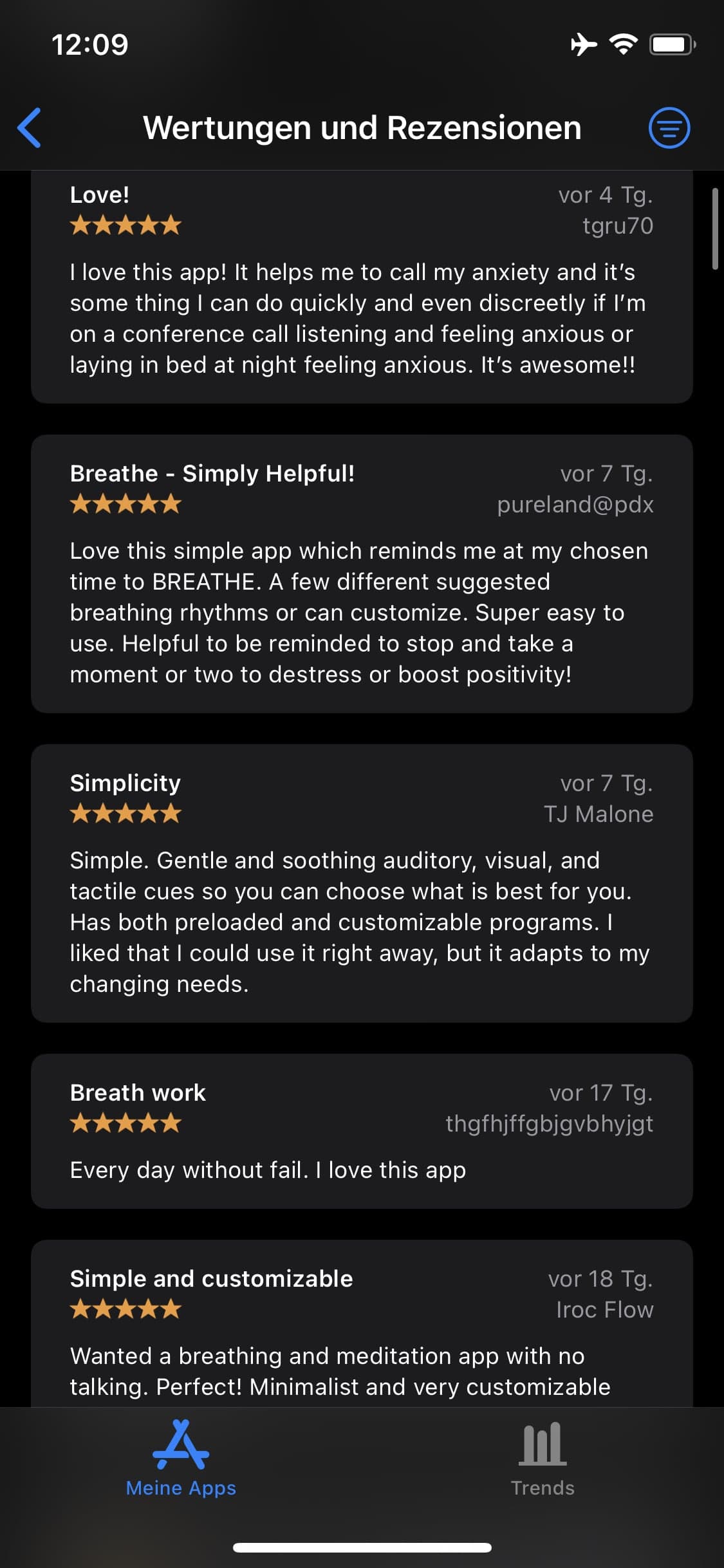 Five-star Breathe reviews praising anxiety relief, breathing reminders, and customizable programs
